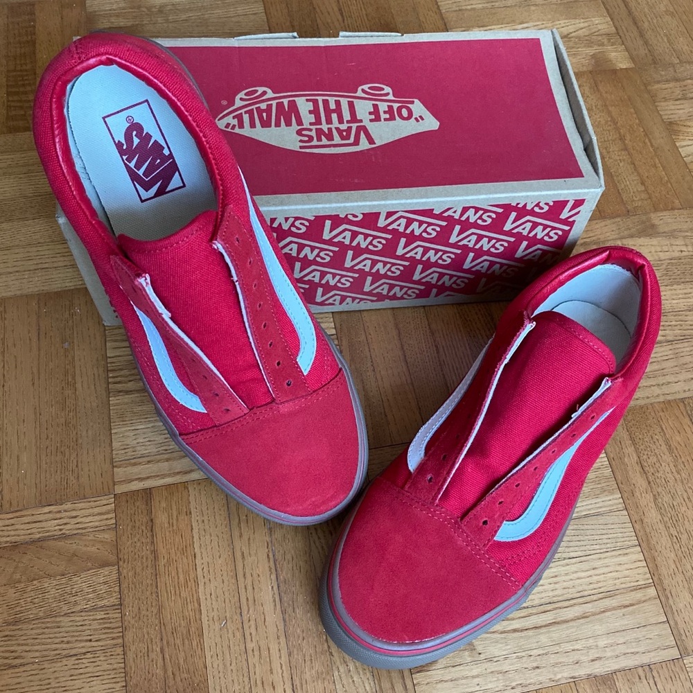Unisex Vans Old Skool Gumsole Sneakers - Red